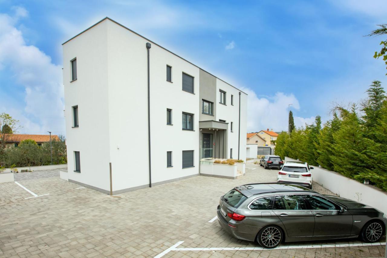 Apartment Muzini Malinska Exterior foto